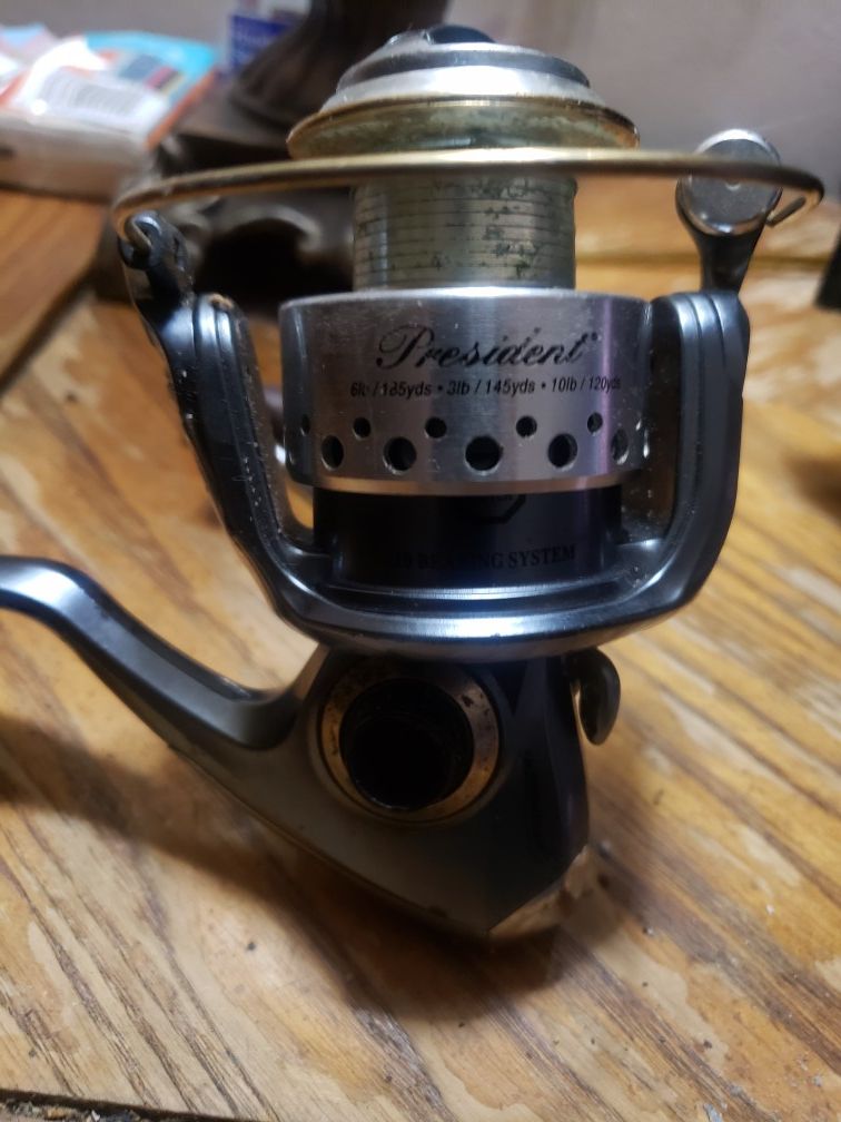 Pflueger President Spinning Reel 6735