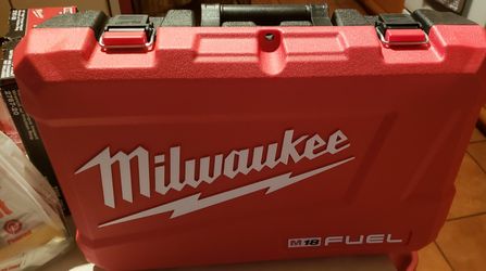 Milwaukee m18 fuel case new for 2997-22