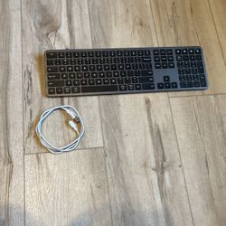Bluetooth/wired LED Keyboard