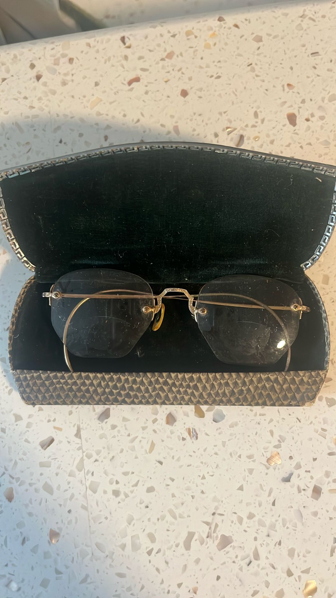 $50 antique vintage focals spectacles glasses with Case early 1900s Ful Vue collectible, eyes memorabilia historic Gold Metal Possibly Overlay