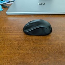 Hp Laptop W/Wireless Mouse 