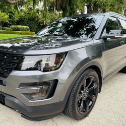 2016 Ford Explorer