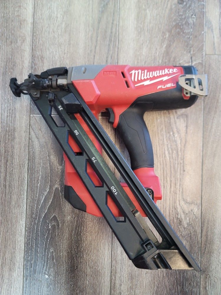 MILWAUKEE ELEC TOOL 2743-20 Milwaukee 15Ga Tool Only