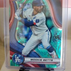 Dodgers Mookie Betts Parallel Refractor Card
