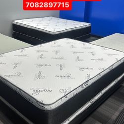Huge sale for Mattress And Box Twin size mattress and box 150.$ full 190$ Queen 200$ king 290$. free delivery free set up 708….280….7715… cash or Zell