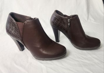 whitemt Brown Leather Round Toe Side Zip Ankle Booties