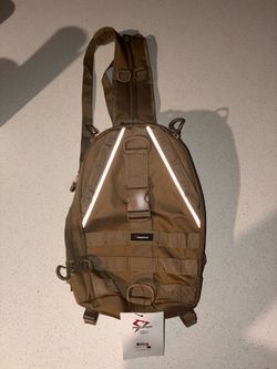 FISHING BACKPACK w/ ROD HOLDER