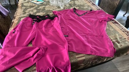 Brand new scrubs, nothing wrong with them.