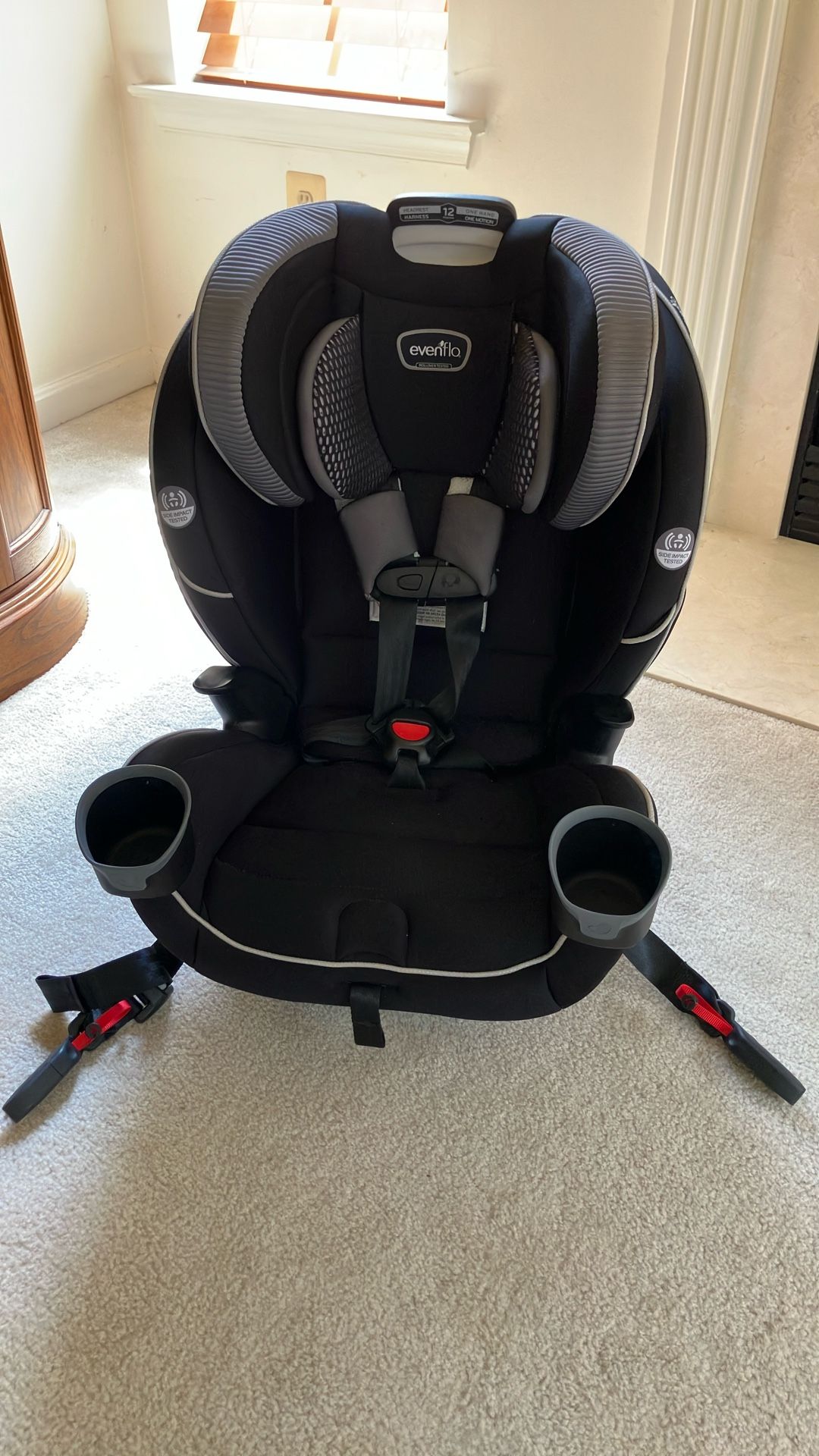EvenFlo car seat