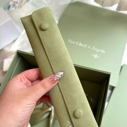 Van cleef & Arpels Bracelet Pouch Green