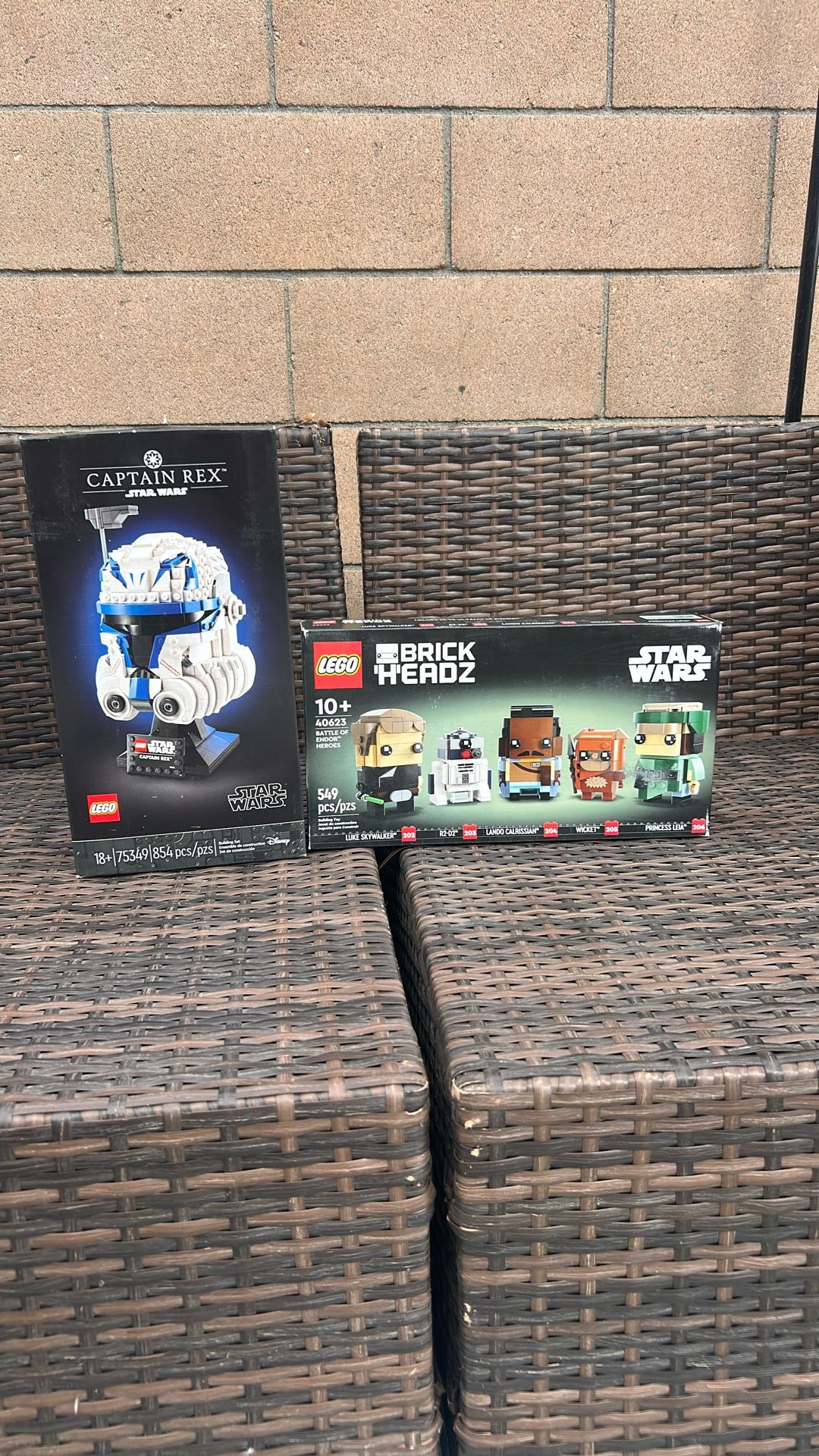 Star Wars Captain Rex Helmet & Brickheadz- Battle of Endor Heroes