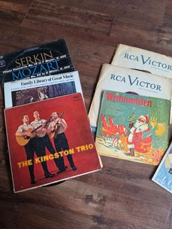 Vintage vinyl records Mozart, Lawrence Welk,RCA Victor, Musica of a People (Israel), Piano Masterpieces, Val Doonican, etc..