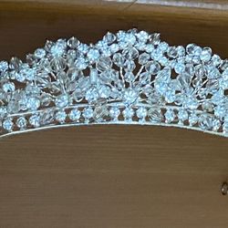 WEDDING BRIDE TIARA BIRTHDAY CROWN SIMULATED DIAMONDS
