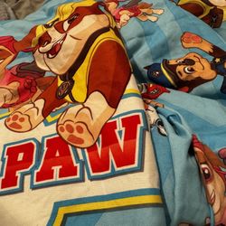 Colorful Paw Patrol  kids fitted sheet and pillow In very good condition