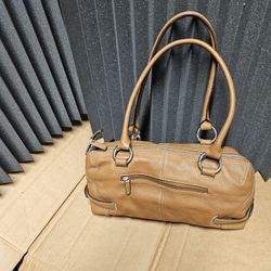 Small Carring Purse By Tignello