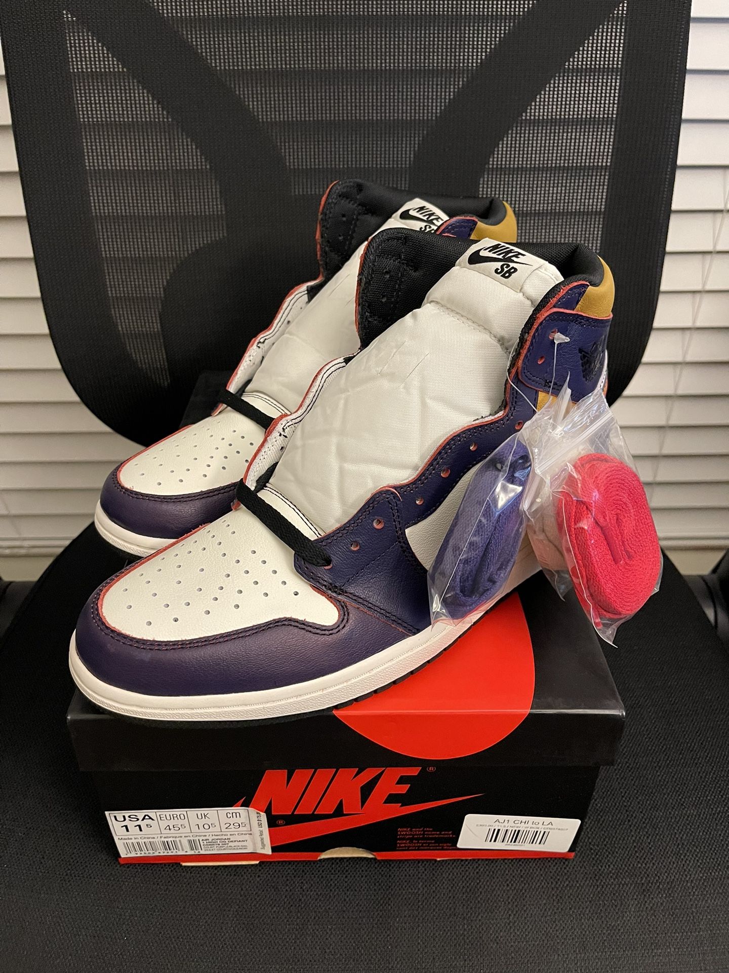 Jordan 1 SB LA To Chi Size 11.5