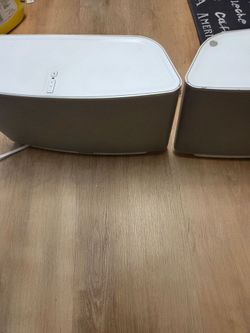 Sonos PLAY:5 Smart Speaker Lot of 2 White/Gray Wireless/Wired WiFi. Tested