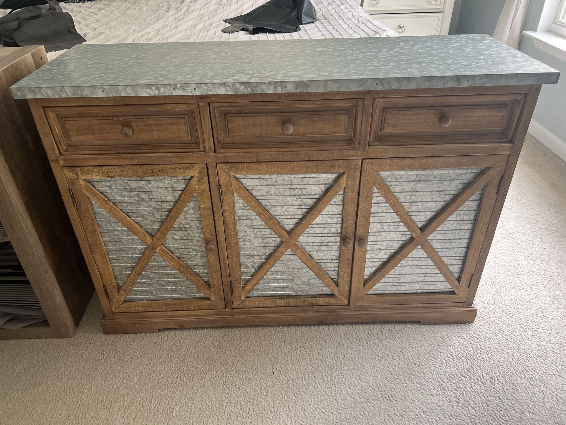 Farmhouse Cabinet Excellent Conditions