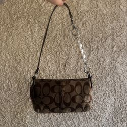 Vintage Coach Shoulder Bag/ Wristlet 