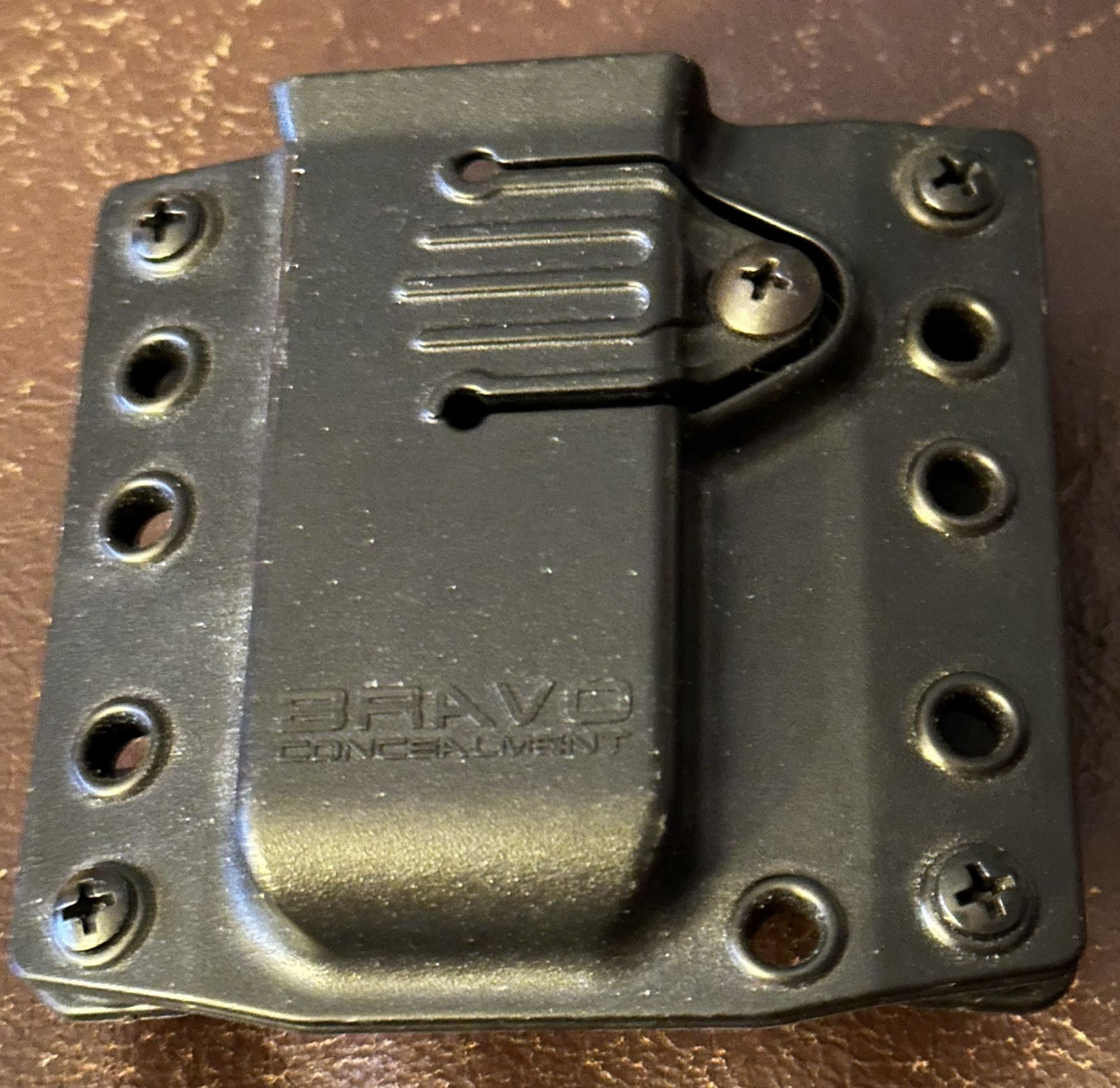 Bravo Concealment: Glock 19 23 32 26 27 Single Magazine Pouch