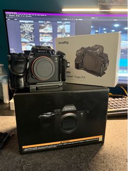 Sony A7IV Body + SmallRig Rhinoceros Cage