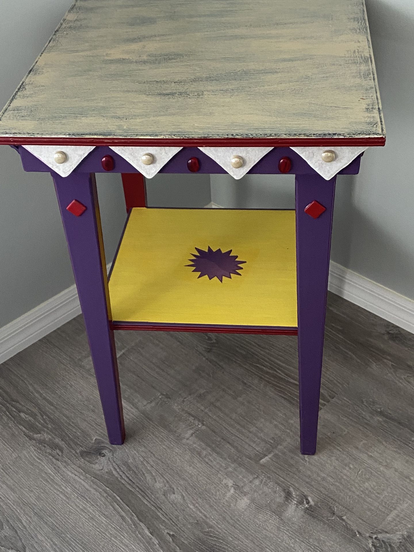 Sticks Style~Accent Table