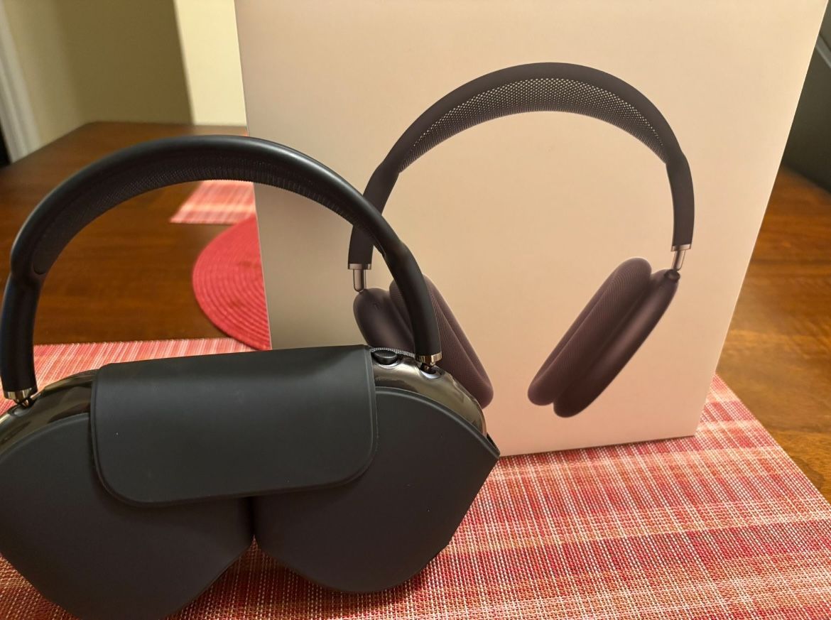 Midnight AirPods Max We May Negotiate Price If It’s To Much