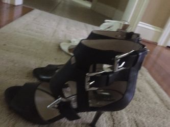 Micheal knors $75.00 white shoe $30.00 size 7