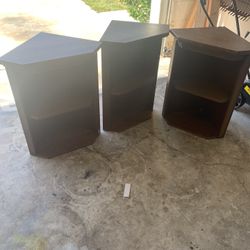 3 Stands 