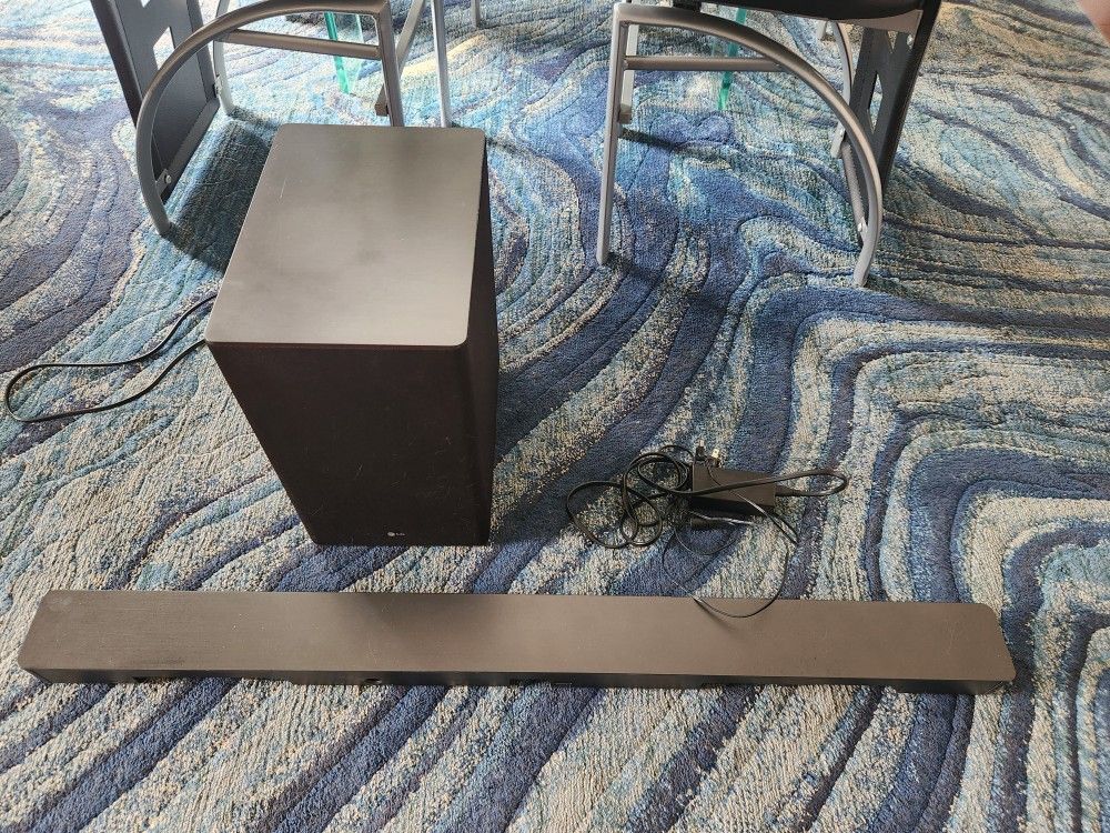 LG Soundbar With Subwoofer
