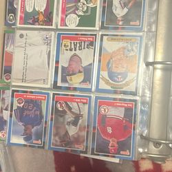 Old baseball cards from the 90,s