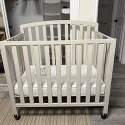 Mini Crib