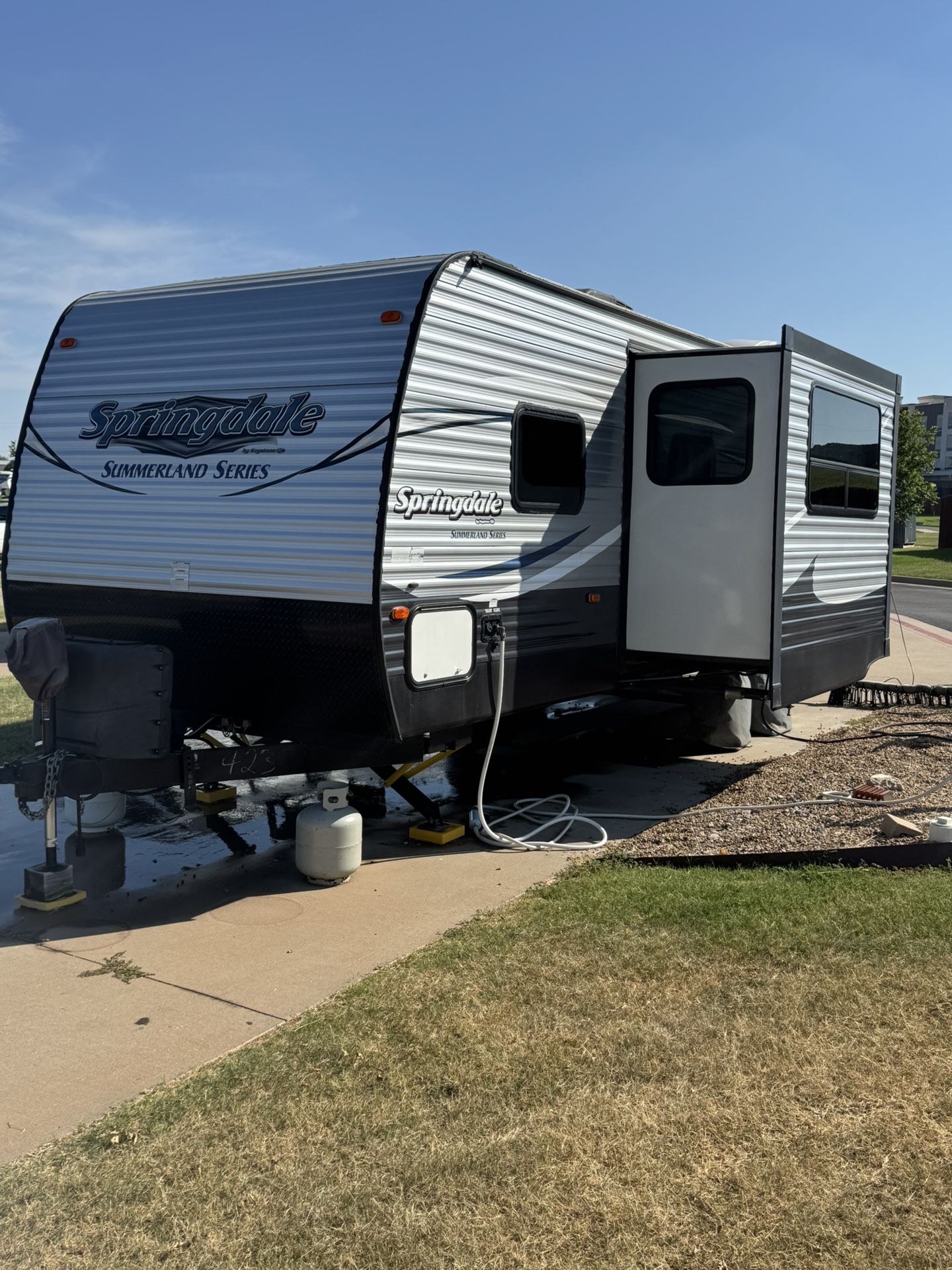 2017 Keystone Springdale Summerland 2720BH