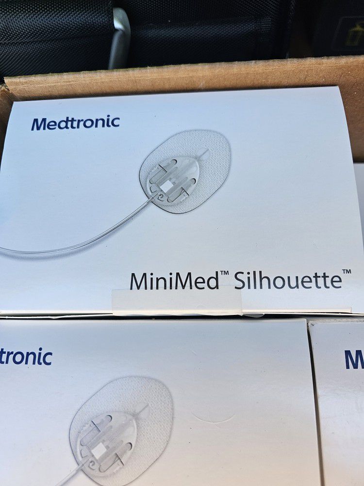 MedTronic MiniMed Silhouette  - Free Case