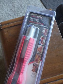 RIDGID EZ Change Faucet Tool
