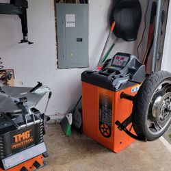 Tire Machine And Balancer