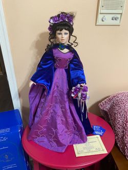 Angel Doll by Sheena Easton 28 inch tall. COA  BOX  SIGNED  Numbered Removable wings Seymour Mann
