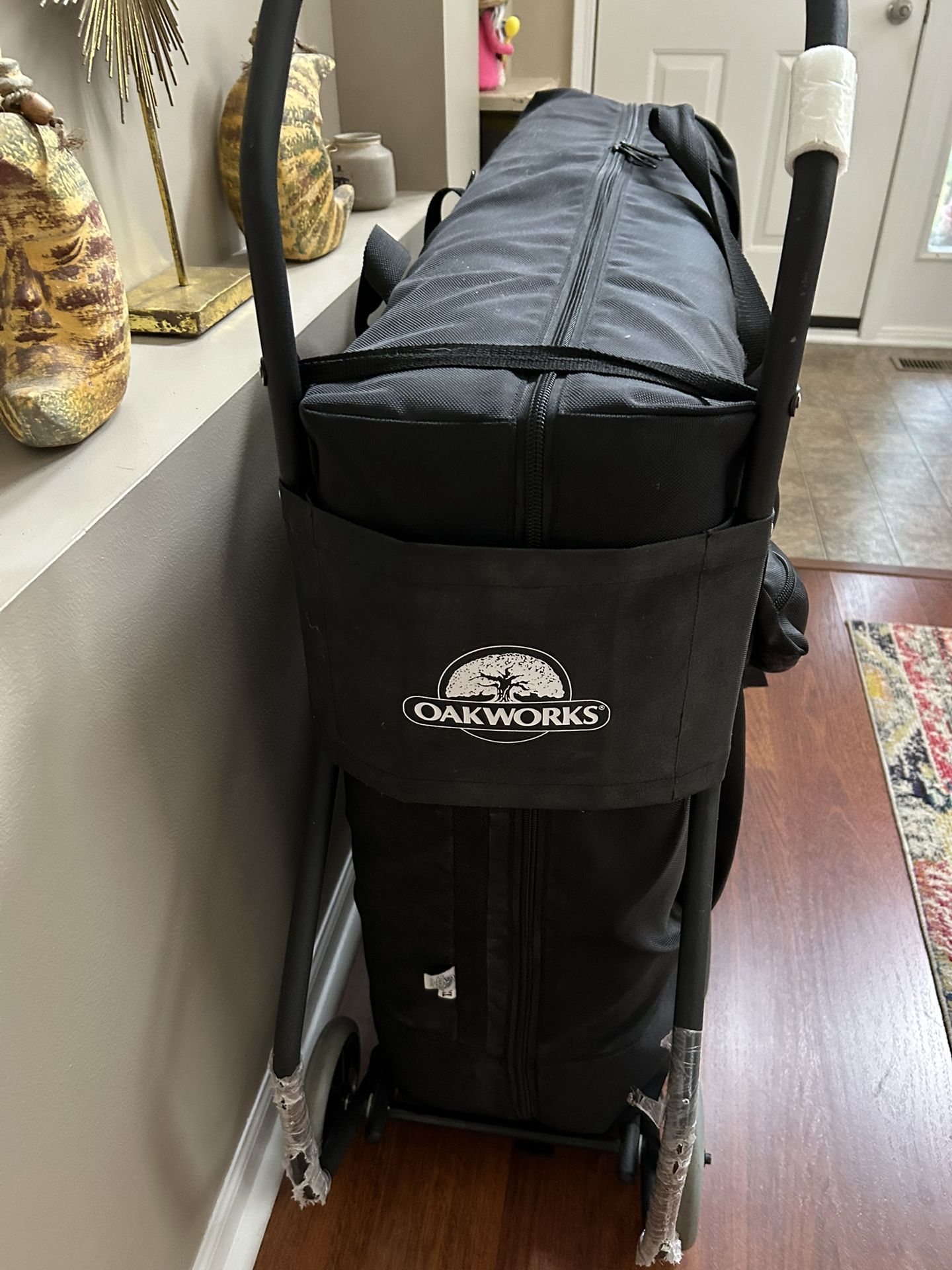 New!! Massage Table-Aurora Oakworks