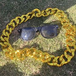 Amazing accessories, plastic