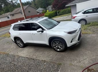 2025 Toyota Highlander Hybrid