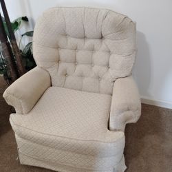 Swivel Chair 