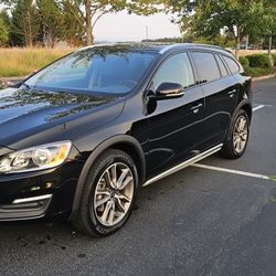 2018 Volvo V60 Cross Country