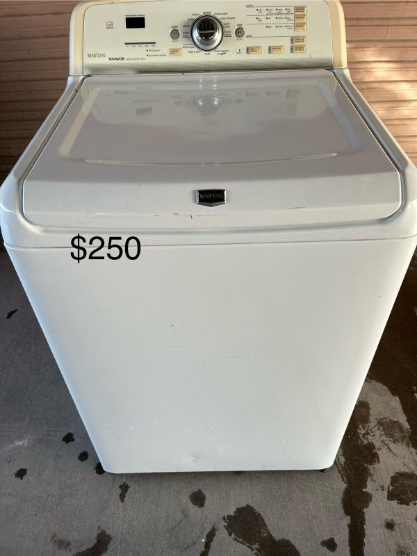 (Used normal wear) beautiful Maytag Washer (1 Year Warranty)
