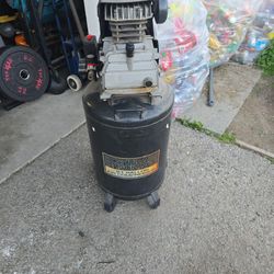 21 Gallon Air Compressor 