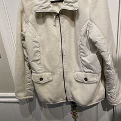Ladies Medium Macys Style and Company White Fleece Jacket