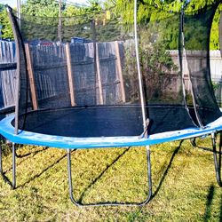 Trampoline 