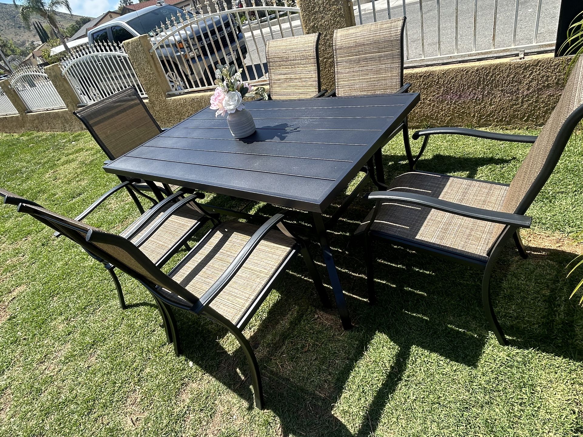 Patio Outdoor Dining Set New In The Box