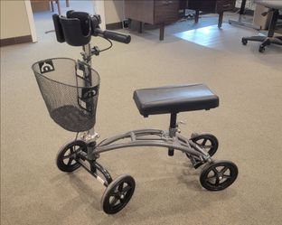 Knee scooter