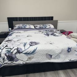 Cal King Bedroom Set 