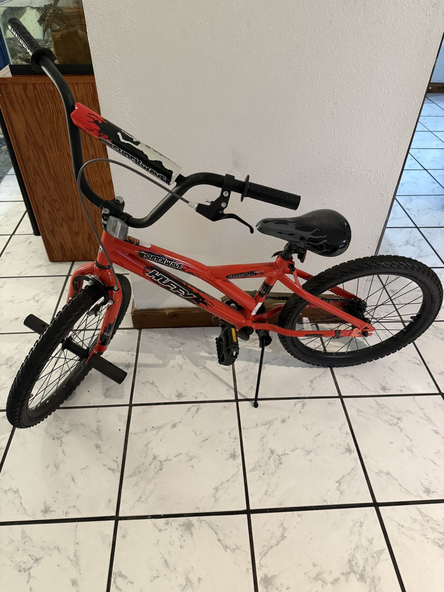 Huffy Boys Red Shockwave 20” Bike